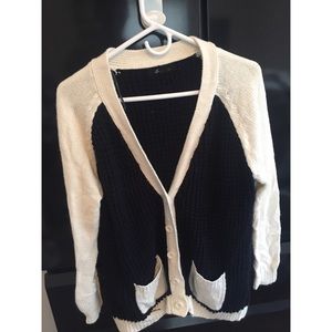 Forever 21 Cardigan sweater